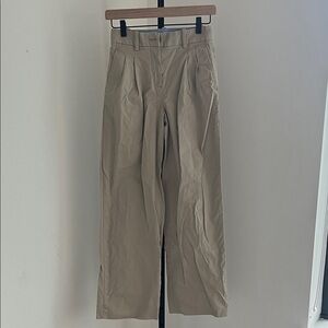 Women’s Tan Pants